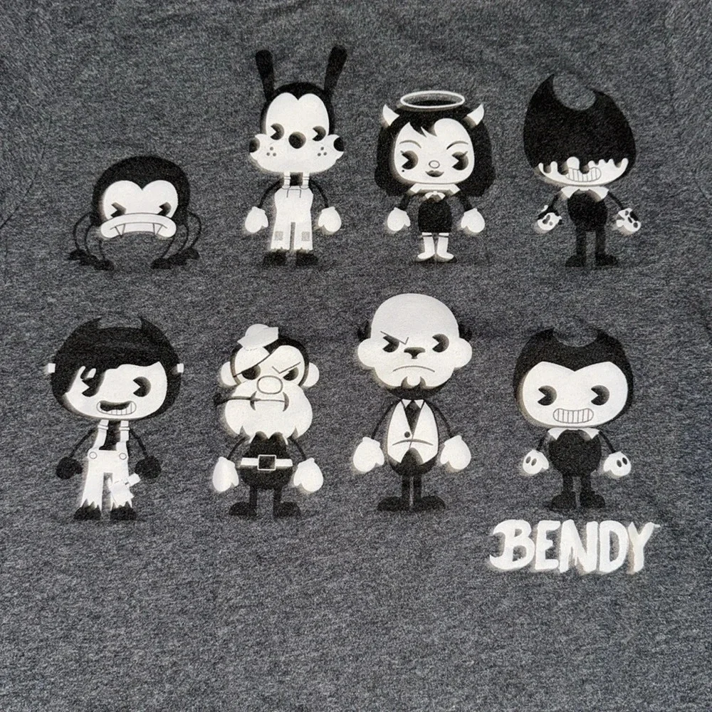 Bendy tee size medium boys